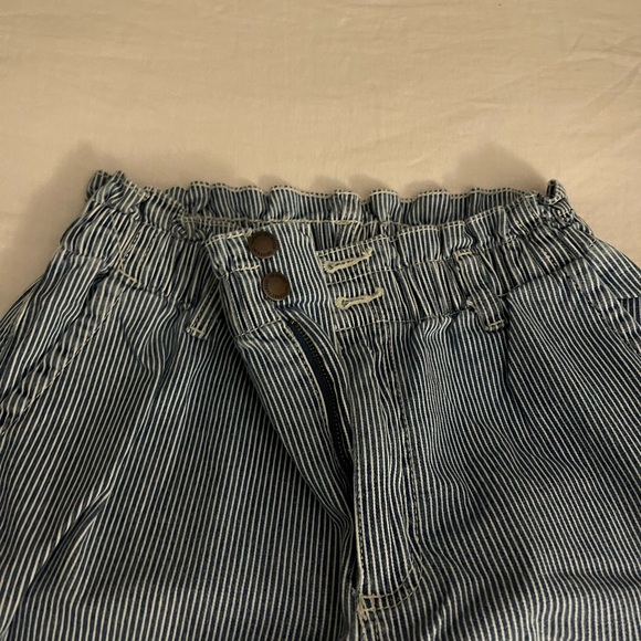 Universal Thread High Waisted Ruffle Pants - Picture 3 of 6